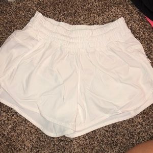 white lululemon shorts size 6